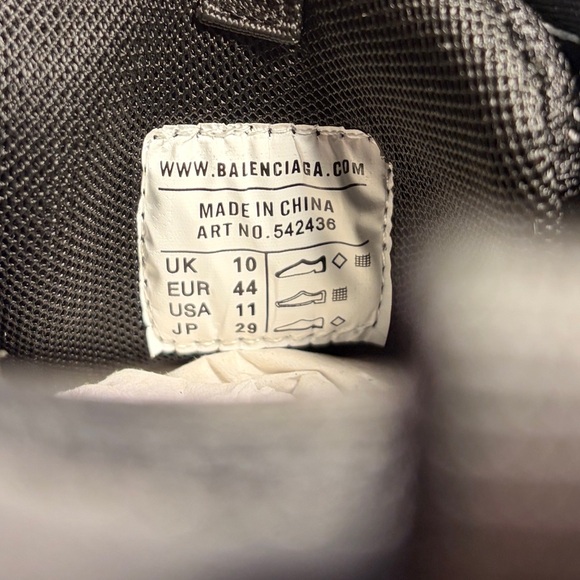 [NEVER WORN] Balenciaga Black Track Runners - Picture 7 of 7